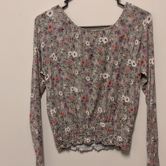 American Eagle  Long Sleeve Floral Tee - Picture 3 of 3